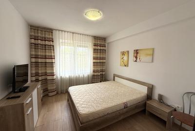 Apartament cu 3 camere decomandat, mobilat în Cetate