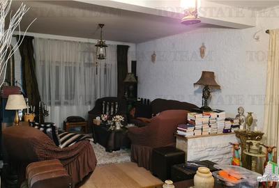 Super afacere, vila cu aspect de conac cu spatii moderne dar si clasice antichiz - 12