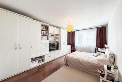 Apartament cu 2 camere decomandat în Între Lacuri