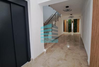 Apartament cu 2 camere decomandat în Titan