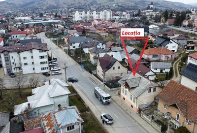 Casă de vânzare în GURA HUMORULUI zona Ariniș 250 mp teren - 1