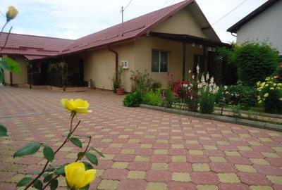 Vanzare casa deosebita, cu 5 camere in exterior Targoviste - Viforata