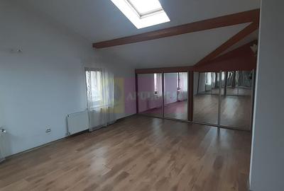 Două vile tip duplex de închiriat - zona Antiaeriană - 7