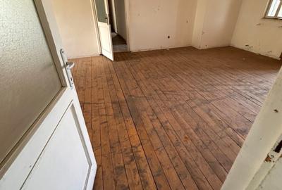 Spatiu comercial - COMARNIC - 16