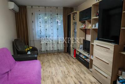 Apartament cu 4 camere decomandat, mobilat în Theodor Pallady