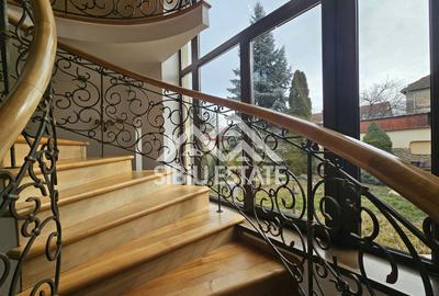 Casa individuala, imobil unic la cativa pasi de centru Sibiu - 1