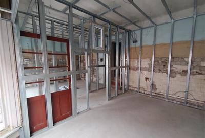 Oravita, Spatiu Com. (Apartament) 89MP, Zona Centrala, Pret Negociabil - 8