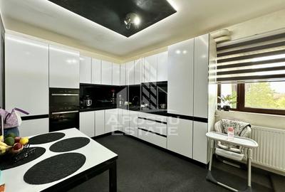 Apartament cu 3 camere decomandat, mobilat în Dumbrăvița