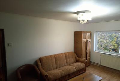 2 camere Teilor , Decomandat / Centrală , Amplasament DEOSEBIT - 4