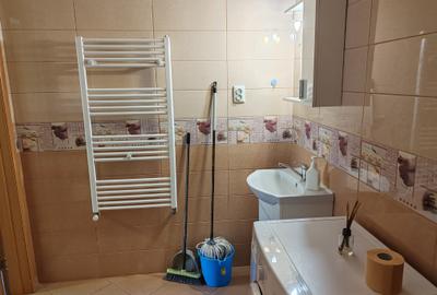 Apartament 2 camere in bloc vila zona Central - 11