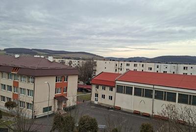 Apartament cu 3 camere,  et 4/8, 90 mp,  str Decebal/ Unirii - 14