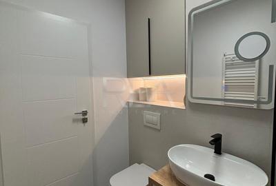 Garsoniera, Exigent Plaza - 9