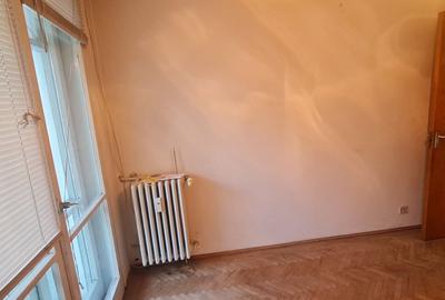 Titan - Liviu Rebreanu    Lidl-  zona verde  metrou - 3 camere - 12