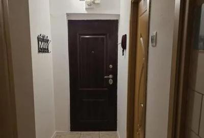 Apartament - 2 camere - decomandat - Tineretului - 1