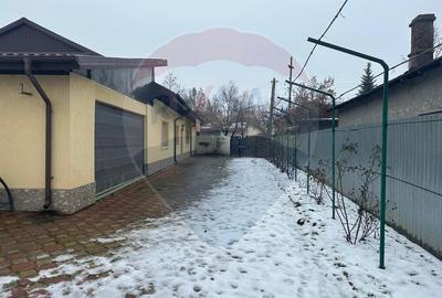 Casă spațioasă 6 camere, 2 băi, garaj spatios și terasă - 35