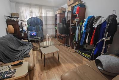 Apartament cu 3 camere decomandat în Nicolae Grigorescu