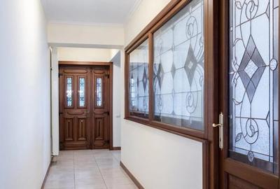 D+P+E+M Damaroaia lac,1000mp teren,7camere elegante,7bai,curte pavata/verde - 5