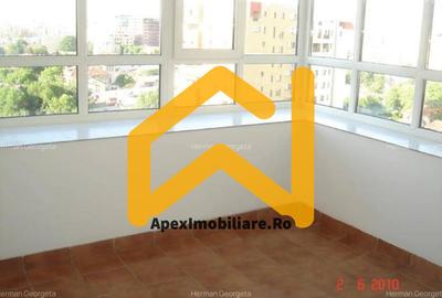 Bd Unirii, Alba Iulia | Duplex 4 Camere pentru birouri | 3 Terase - 12