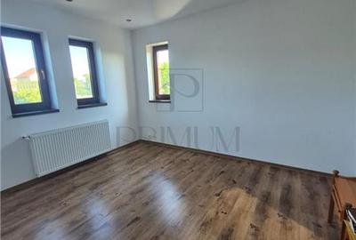DUPLEX 5 CAMERE - ZONA LINISTITA - TOATE UTILITATILE - GATA DE MUTAT - 24