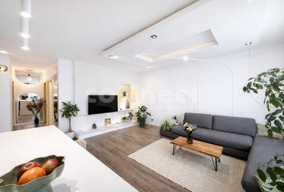 Apartament cu 3 camere semidecomandat, mobilat în Zorilor