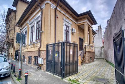Piata Pache Protopopescu - Casa cu 11 camere si doua locuri de parcare - 2