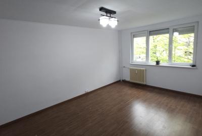 Apartament 3 camere decomandat - zona Ozana - 2