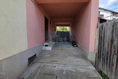 Casa 8 camere, Teren 441 mp, Central - 12