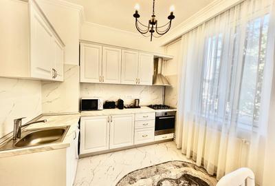 Apartament ultra-central , mobilat si utilat complet - 4