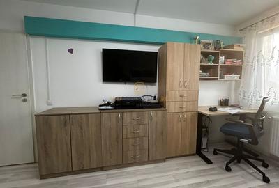 Apartament decomandat cu 2 camere - metrou Aparatorii Patriei - 10