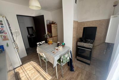 Vand apartament 2 camere, Prundu, Pitesti, semidecomandat, etaj 4 - 10
