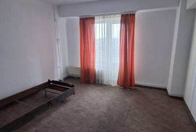 Centru Civic 3 camere, 2 bai, bucatarie pentru muncitori - 4