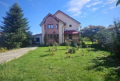 VILA CU 4 CAMERE DE VANZARE BAICOI 1212MP