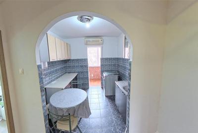 Apartament cu 2 camere decomandat etaj 4 zona Soarelui - 10