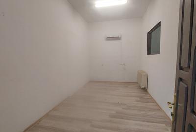 Spatiu comercial - briouri de inchiriat zona Ampoi 3 - 2