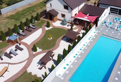 Complex Comercial de Lux –  3 Vile, Salon Evenimente și 2 Piscine - 8
