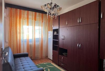 Inchiriere apartament 3 camere zona Stadion - 1