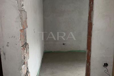 EXCLUSIVITATE. Semifinisat, balcon generos, parcare, pret avantajos! - 4