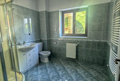 Proprietate Breaza Vila 1000mp , casa administrator , teren generos 3600mp - 13