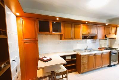PROPRIETAR, VAND apart. Duplex in Cotroceni(G. Botanica) S. constr 175 mp; garaj - 7