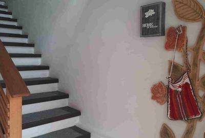 Casa  camere, zona Bulevard Vasile Milea - 4