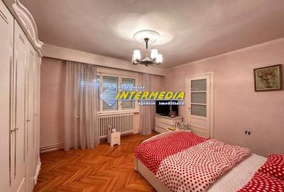Casa 14 camere Sc=460 mp D+P+1+M cu 426 mp Teren CETATE Lidl Curte Asfalt - 2