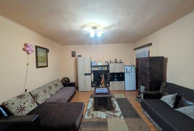 Gospodărie completă în Zăbala – Casă 150 mp (3 dormitoare, living, loc de masă, - 3
