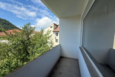 Apartament 2 camere, 70 mp, vedere spre Cetate - 2