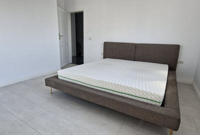 Duplex spatios cu garaj si pereti dublii - 13