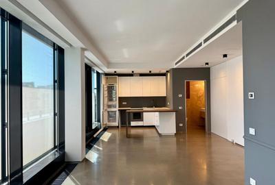 Apartament cu 3 camere semidecomandat, mobilat în Floreasca