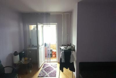Doua camere mobilat - 2