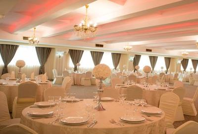 Spațiu Comercial tip Ballroom, 440 mp + 1000 mp parcare privata - 1