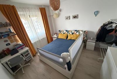 Apartament cu 2 camere decomandat, mobilat în Apărătorii Patriei