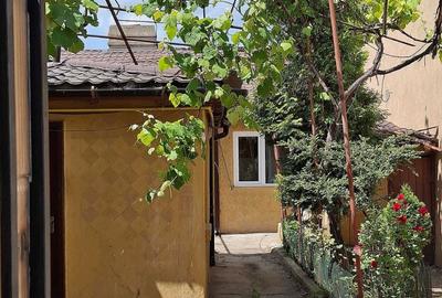 Casa 6 camere - zona Tomis II - 180.000 euro (Cod E11) - 4