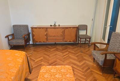 Vand apartament 2 camere semidecomandat in Deva, etaj 1 - 3